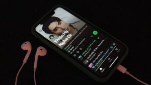 Cách Tìm Nhạc Trên Spotify Hiệu Quả: Hướng Dẫn Dành Cho Người Mới Năm 2024